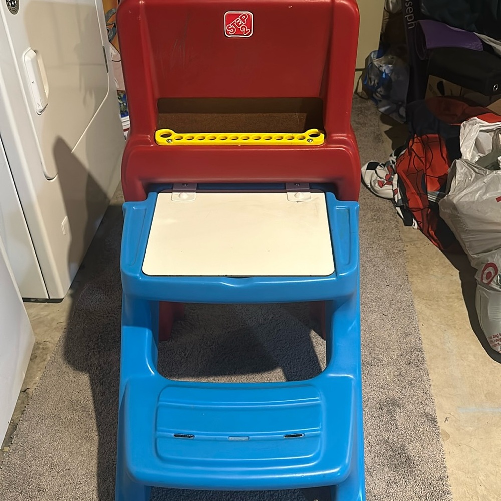 Toddler art desk